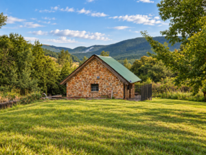 Star Gazers Cottage Exterior Back